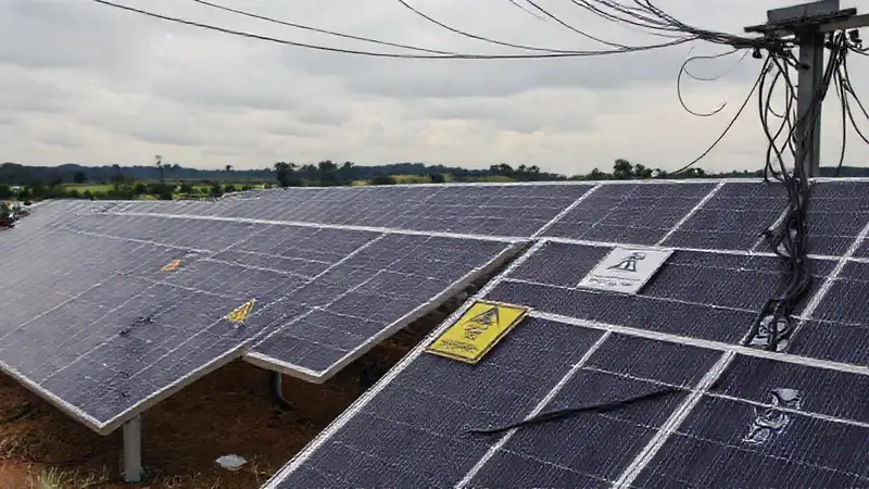 La instalación solar presenta desafíos complejos