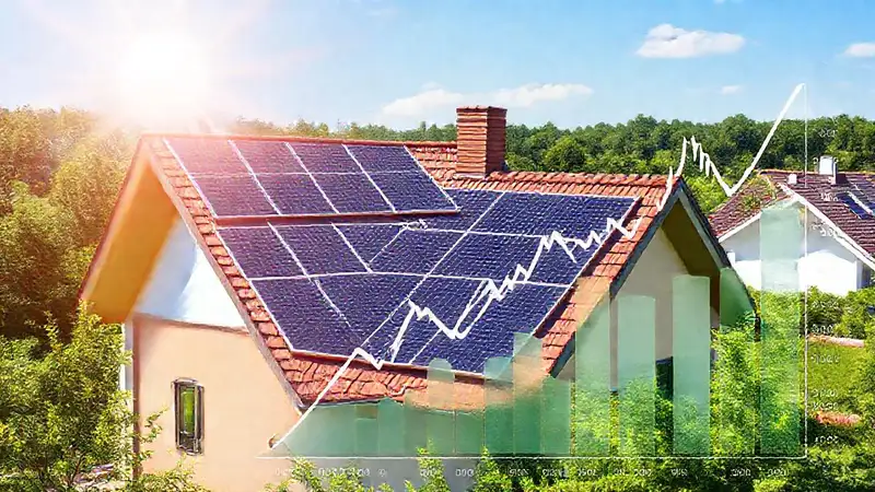 Paneles solares generan energía en casa